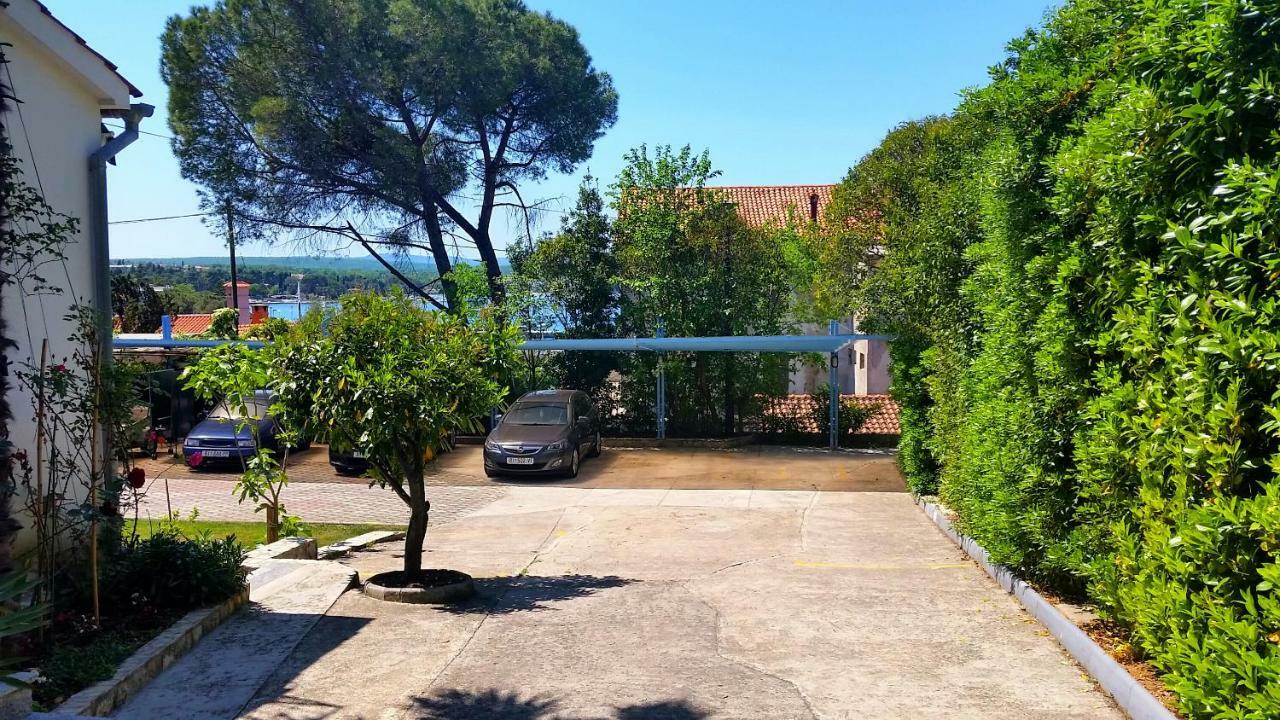 Blue Sky Residence Malinska Extérieur photo